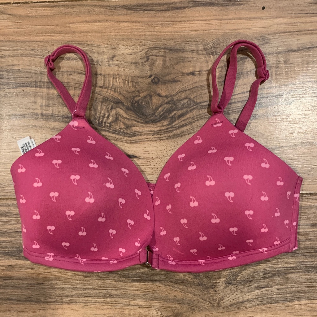 Pink Victorias Secret Wear Everywhere Lightly Lined Cherry Front Clasp Bra 32c